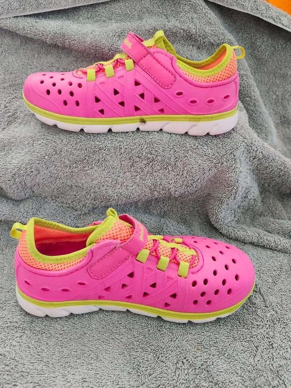 Phibian bright pink Stride Rite Made2Play water shoes feature lime green accents